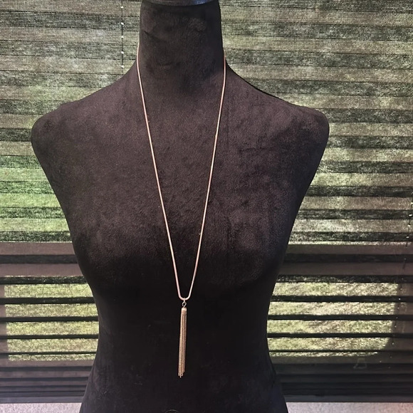 Handmade Delicate Brass‎ Chains Bell Tassel Pendent Long Rose Gold Necklace - Picture 2 of 4